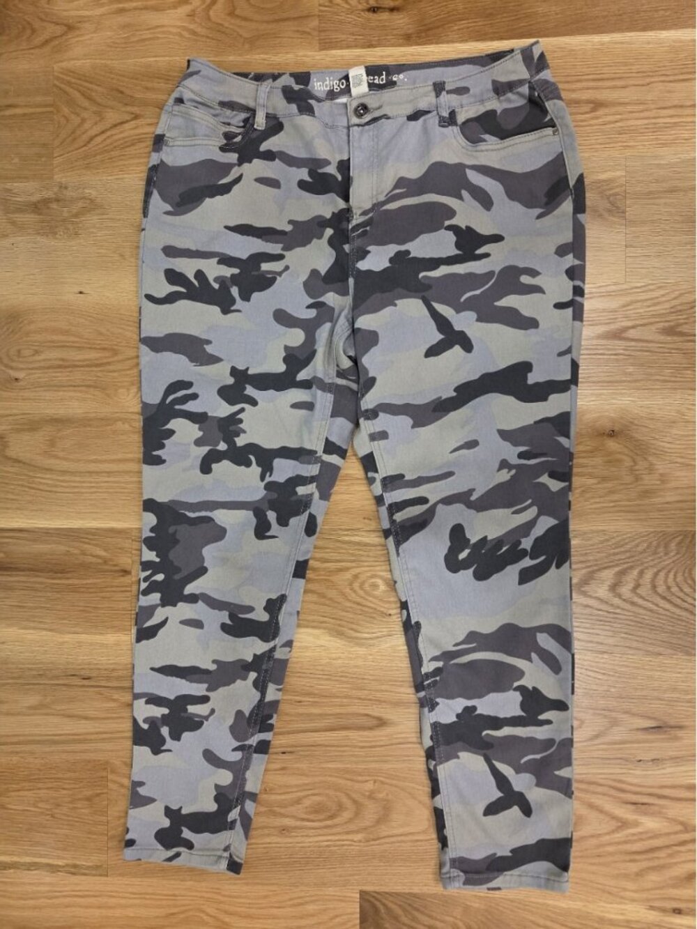 Indigo Thread Co Camo Super Stretch Skinny Jeans - Size 18W